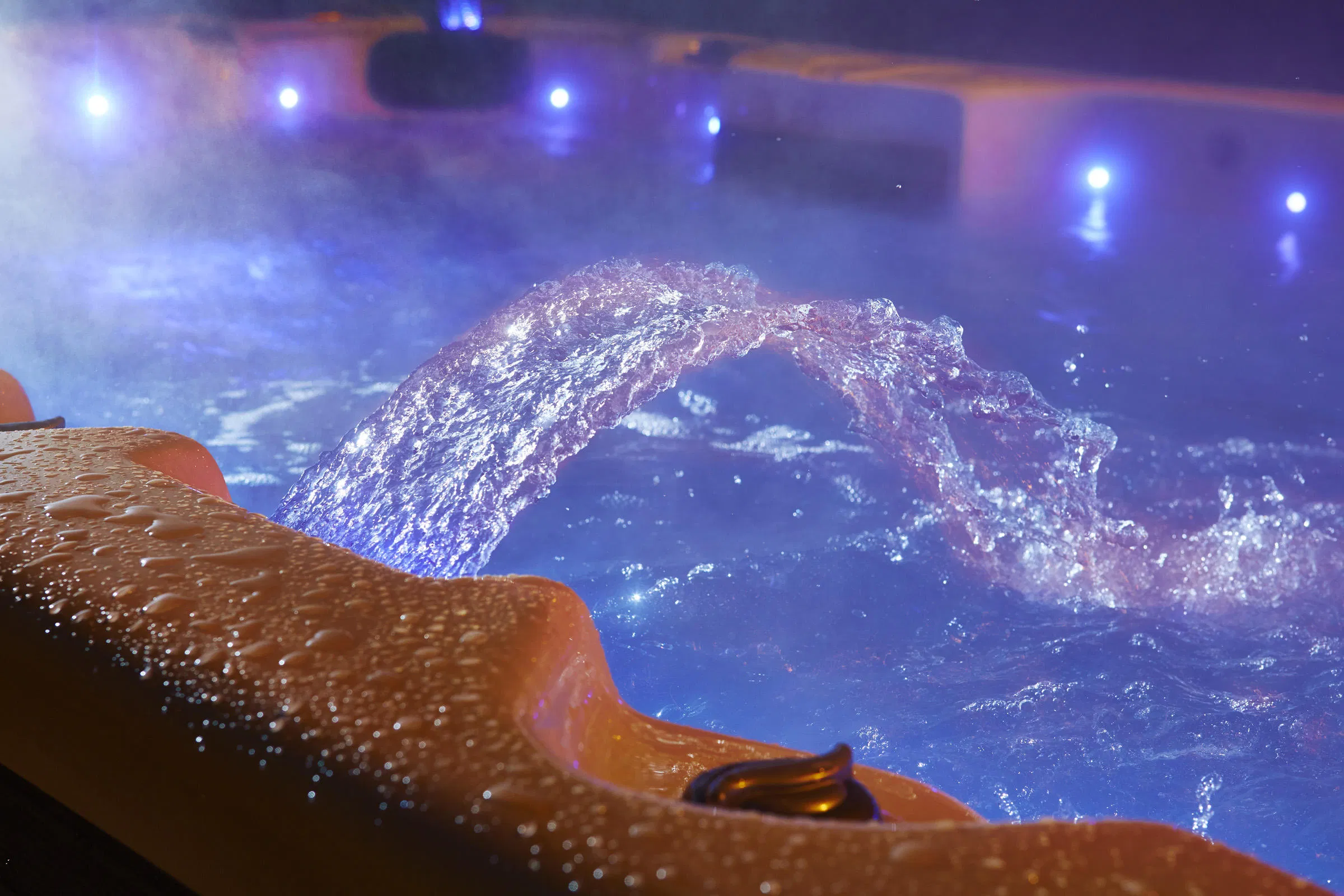 Бесконечный плавательный SPA-бассейн 5.5м с турбиной