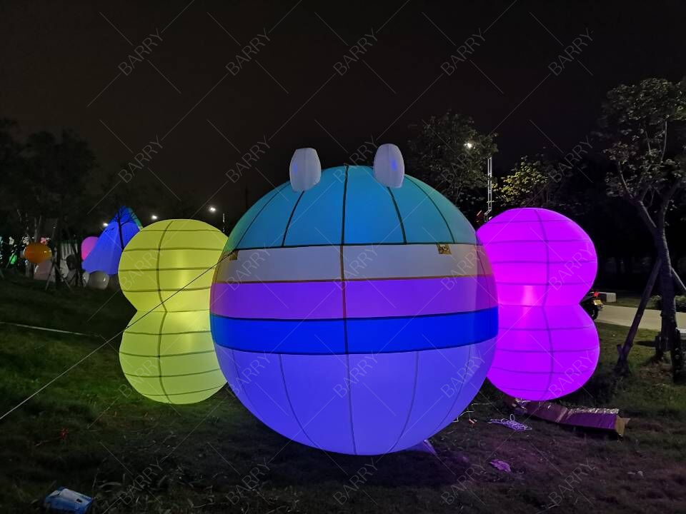 Super Character Inflatable Bee Light Year Cartoon Animal Model for Event Decoration