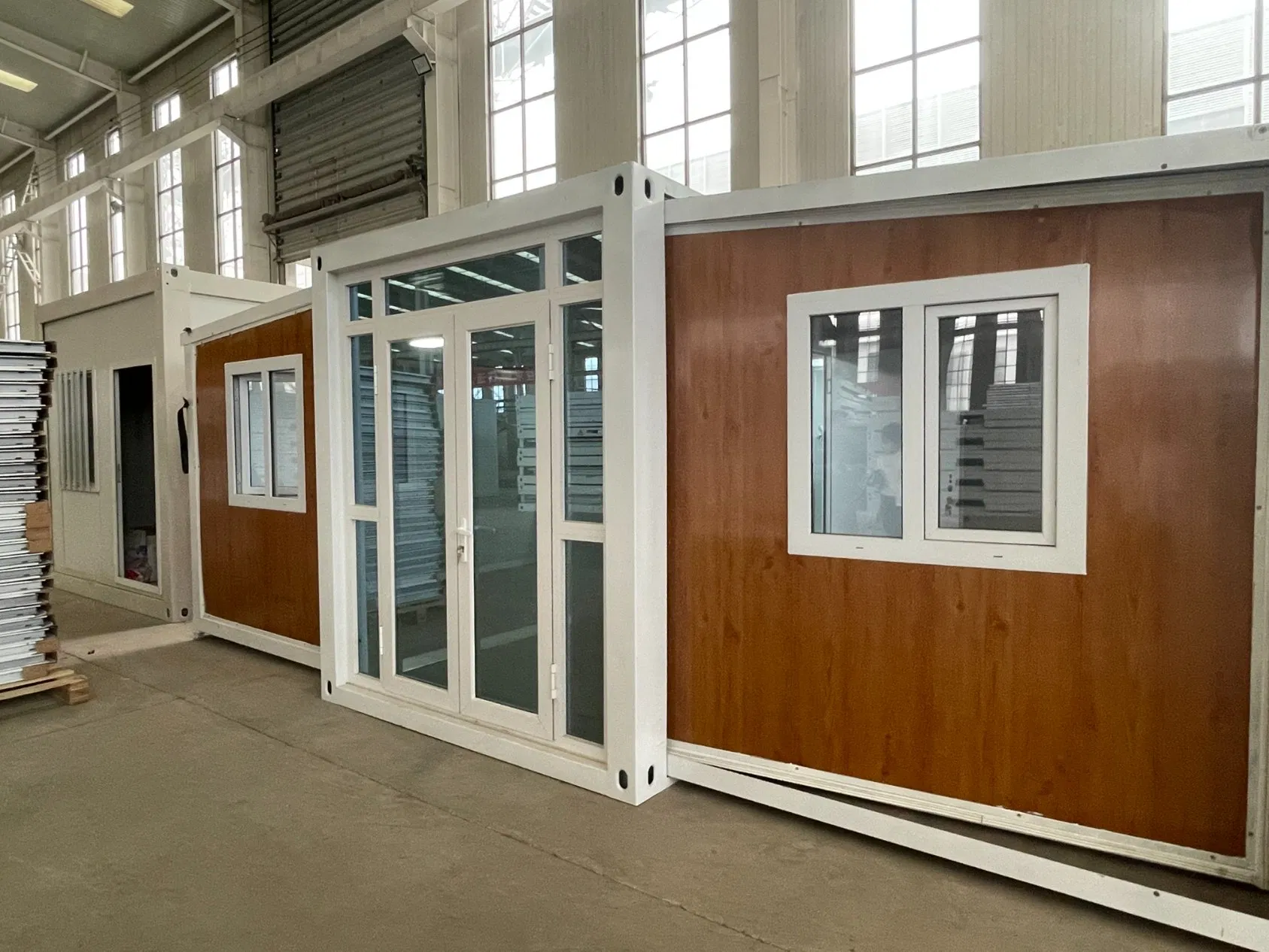 Foldable Prefabricated House Luxury Villa Modern Expandable Mobile Container House