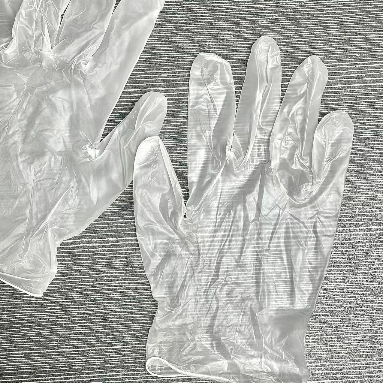 Disposable Powdered and Powder Free Examination Vinly Gloves PVC Gloves