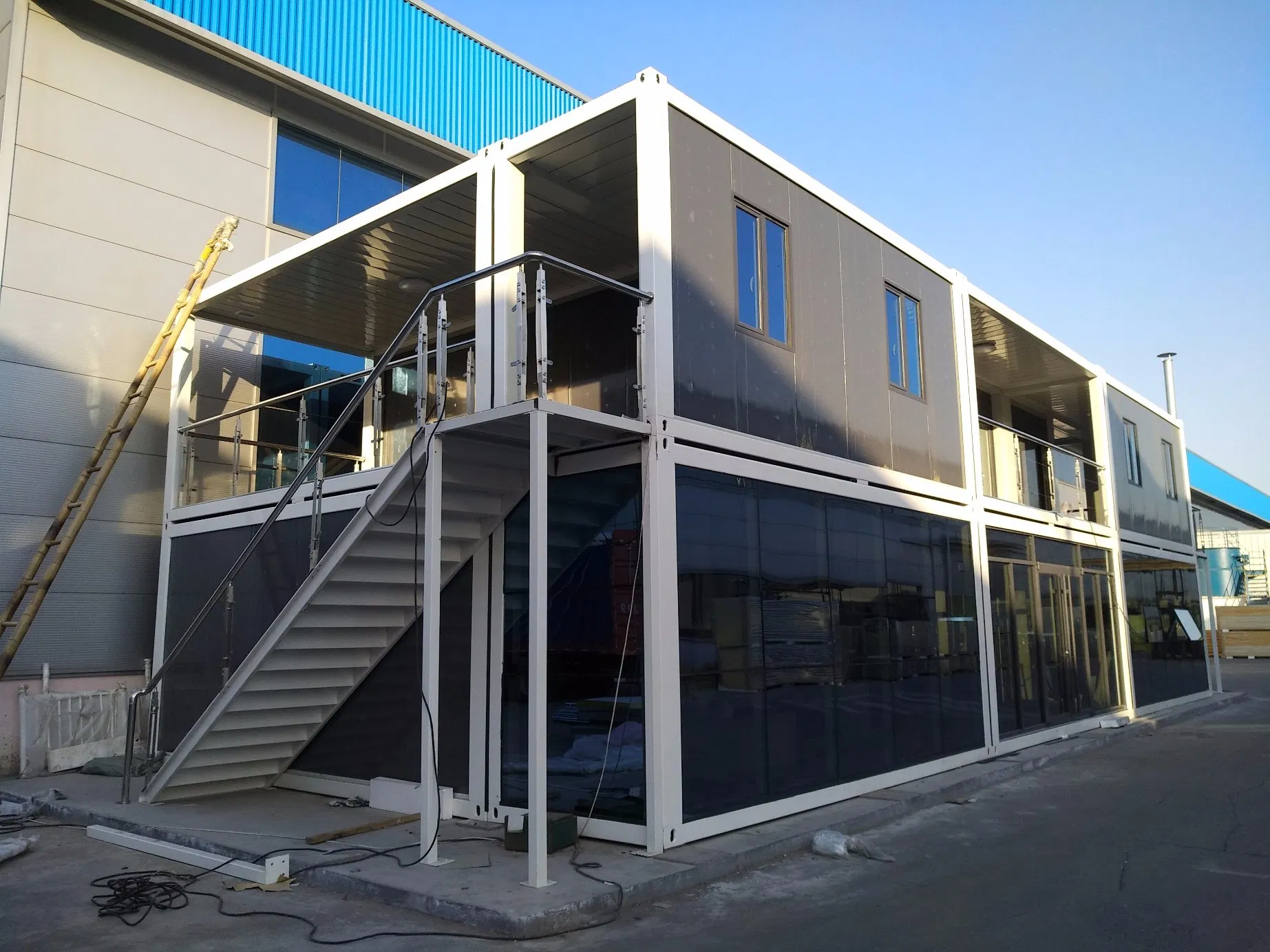 Easy and Fast Building Prefabricated Apartments Container House