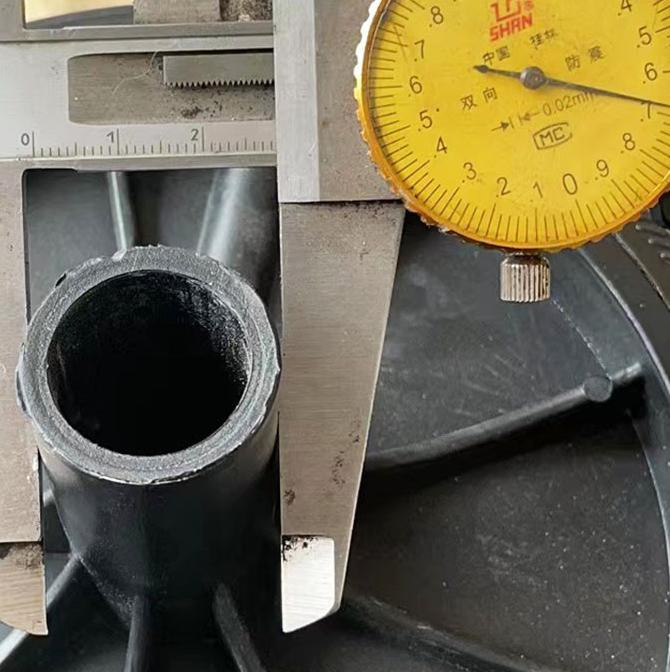 Durable 8 Inch Trash Garbage Can Wheel for Mobile Garbage Containers 200 X 38 mm