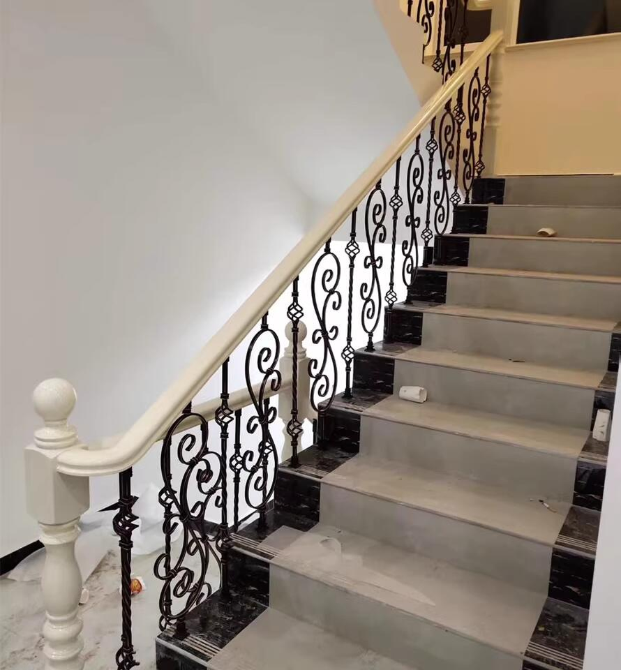 Iron Balusters Elegant Staircase Durable Material Metal Stair Railing Wrought Iron Balustrades