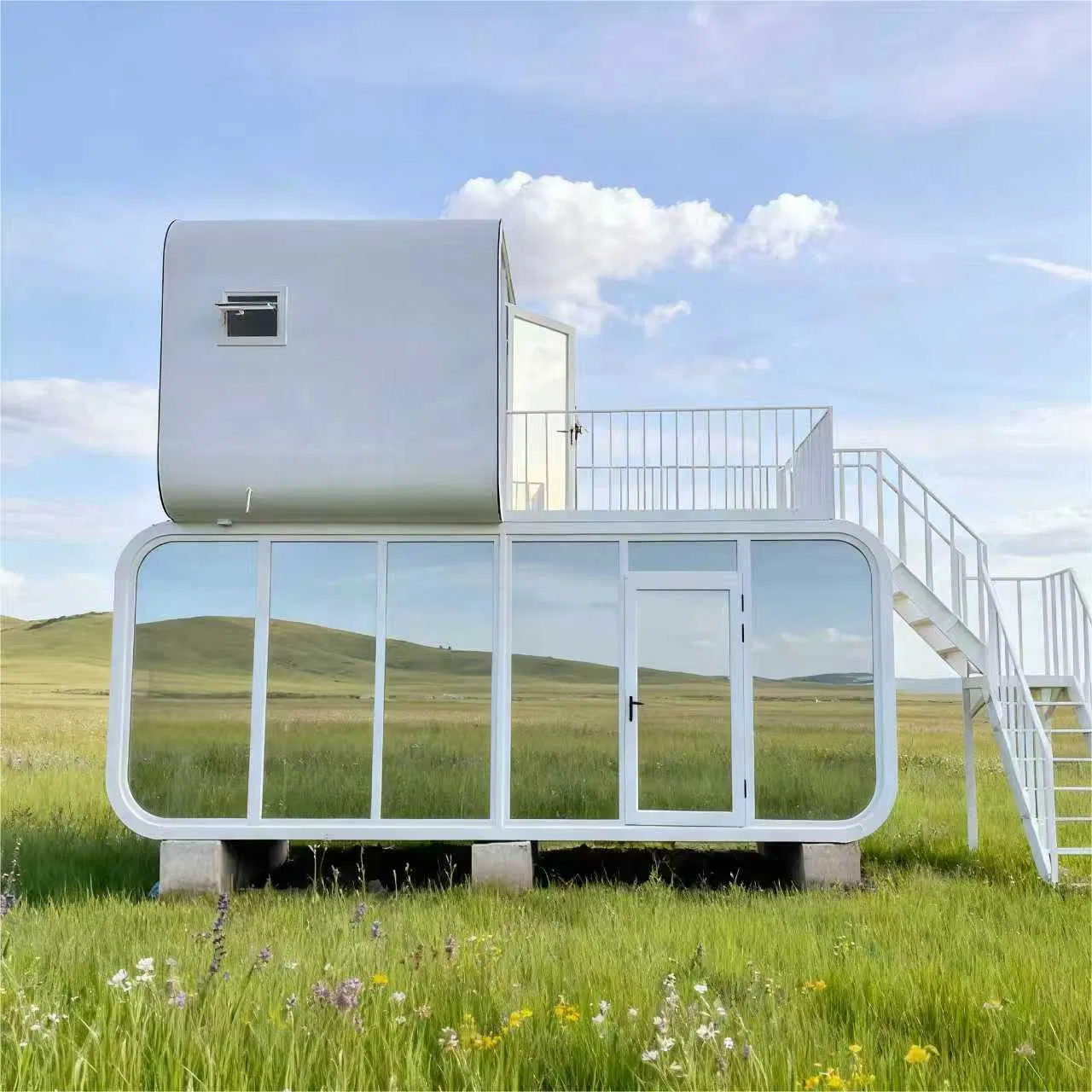 Quick Delivery Prefab Living Apple Cabin House