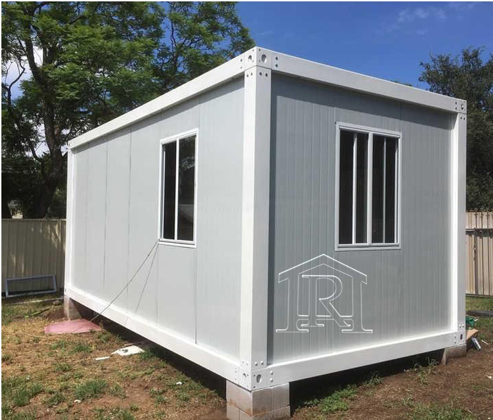 New Prefabricated Wooden House Portable Cabin Detachable Container House for Sale