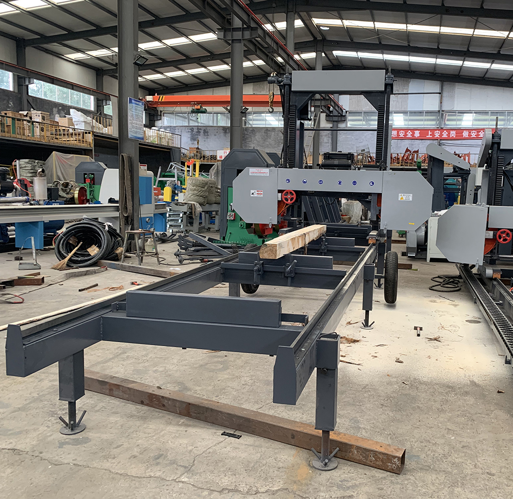 Ленточная пила по дереву портативная дизельная горизонтальная