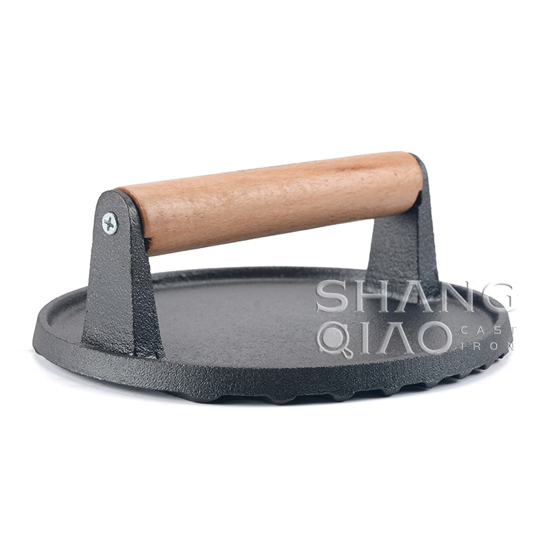 Чугунный пресс для гриля с деревянной ручкой