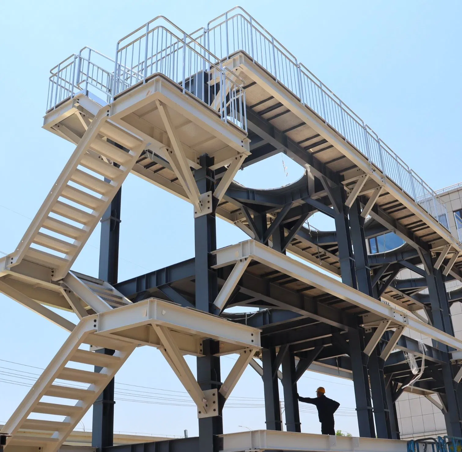 New Product Highly Recyclable Hot-Rolled Section Staircases for Warehousing and Logistics Center