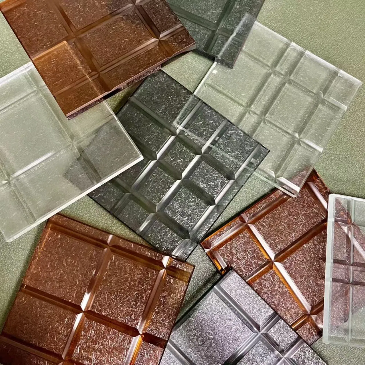 Premium Carving Glass: Precision-Cut Etched Glass Sheets for Furniture