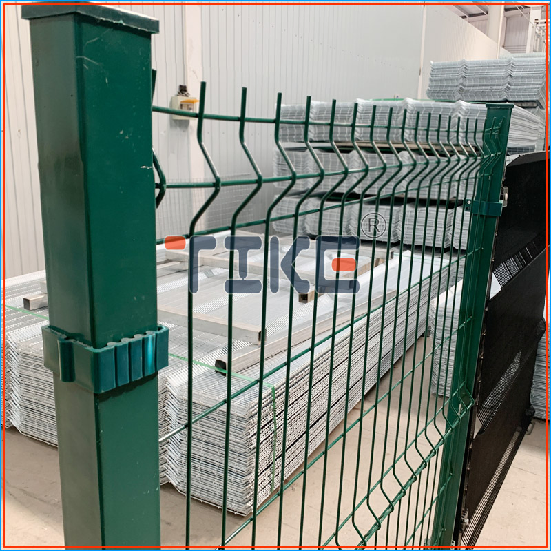3D Security Curvy Welded Wire Mesh Fence