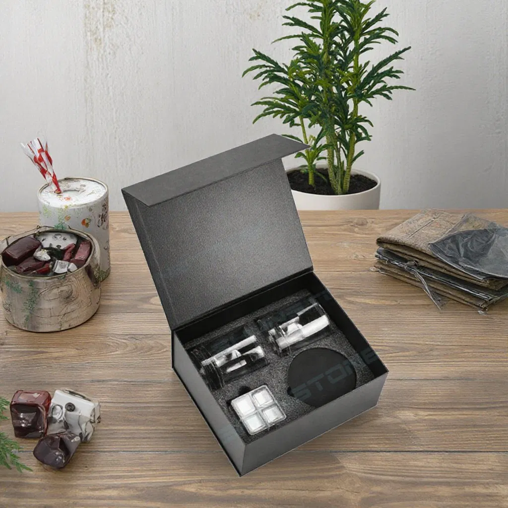 Modern Clear Crystal Whiskey Glass Gift Set with Whiskey Stones and Leather Coaster Magnetic Gift Box