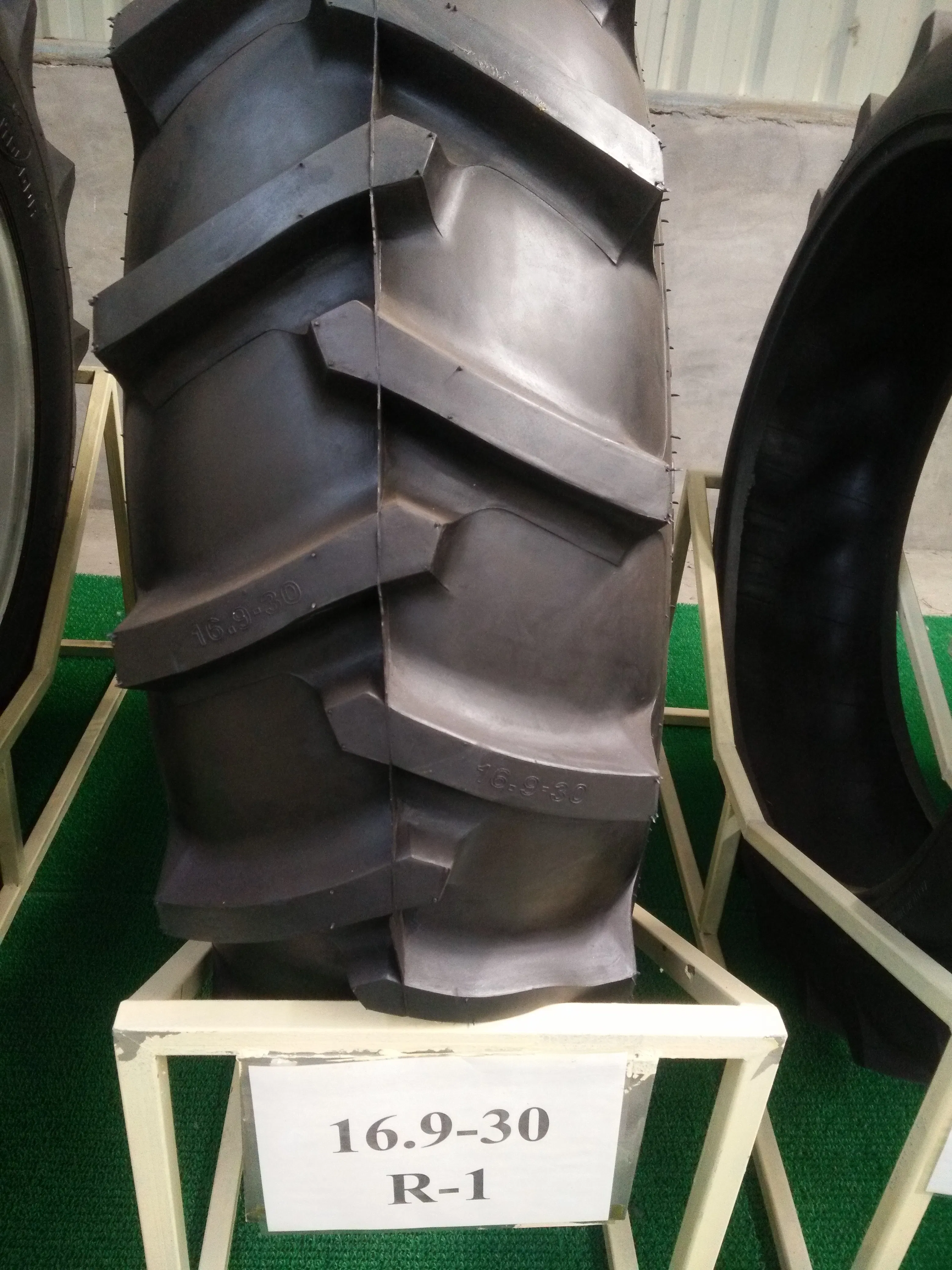 Durable 500-12 Agricultural Tire Tube for Quality Tractor Performance