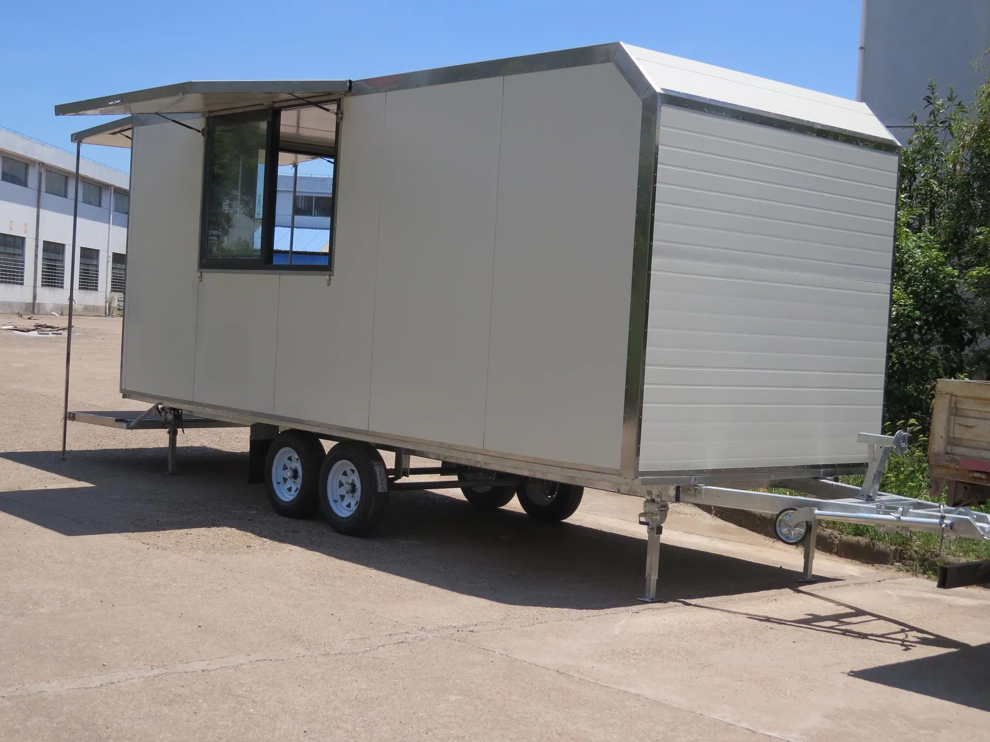 20FT SUV Towed Beautiful Fully Equipped Food-Truck Catering Trailer