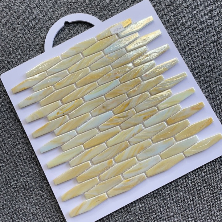 Глянцевая мозаика из стекла для пола и стен