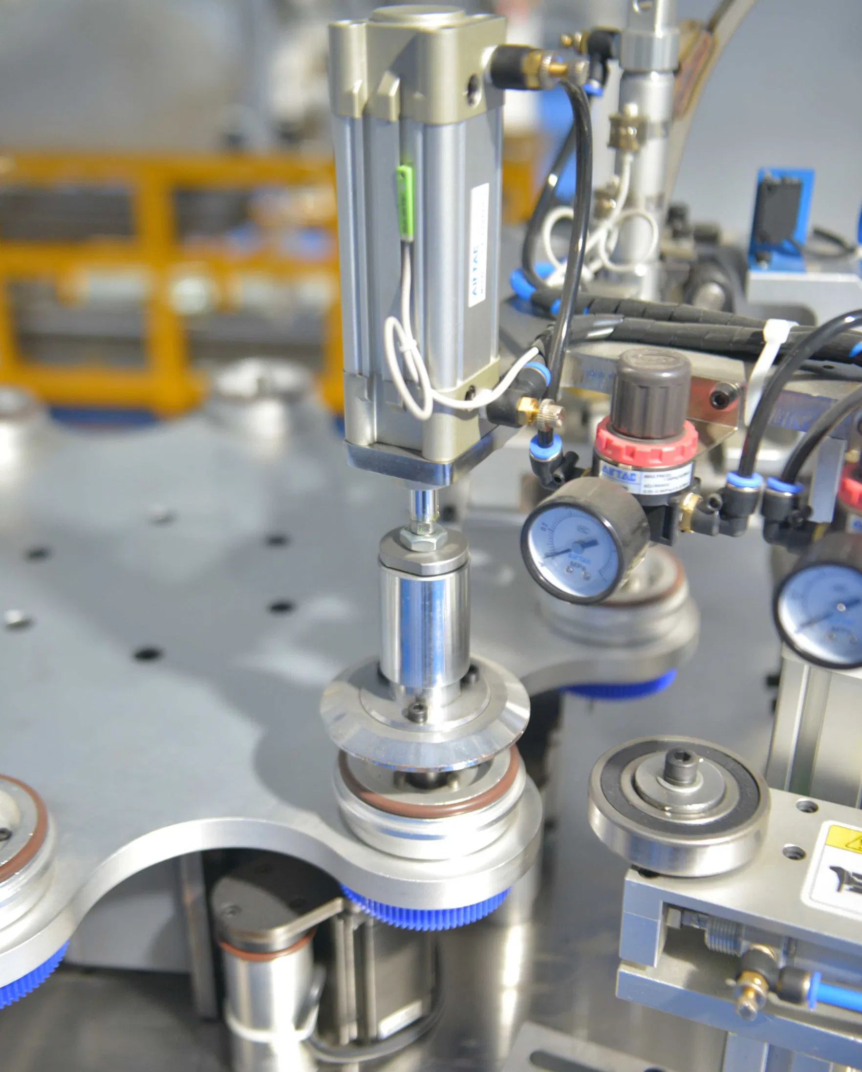 Fully Automatic Single-Arm Machine for Manufacturing Flap Disc