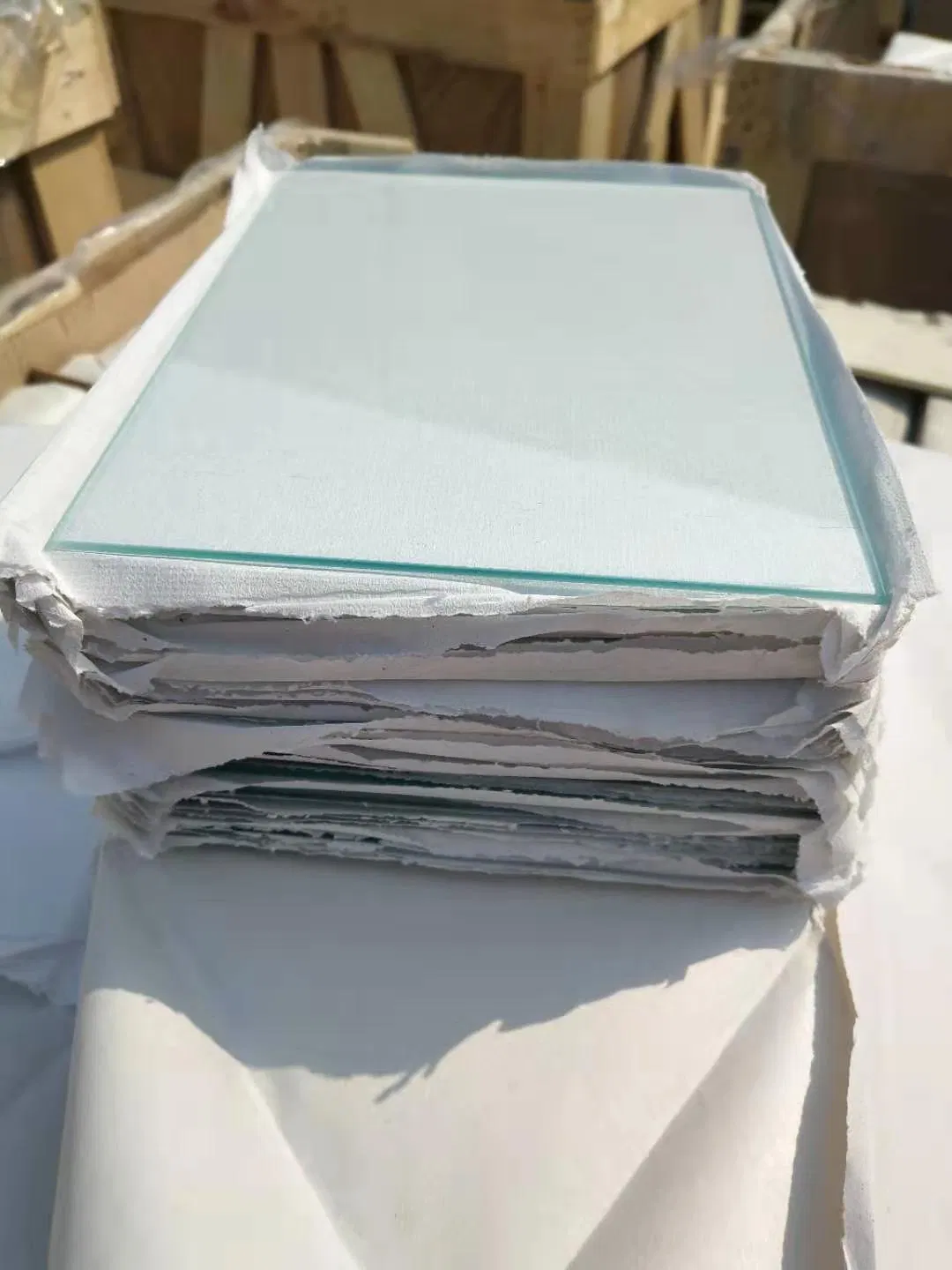 1.8mm 2mm Clear Float Glass Non Reflecting Glass for The Picture Framing