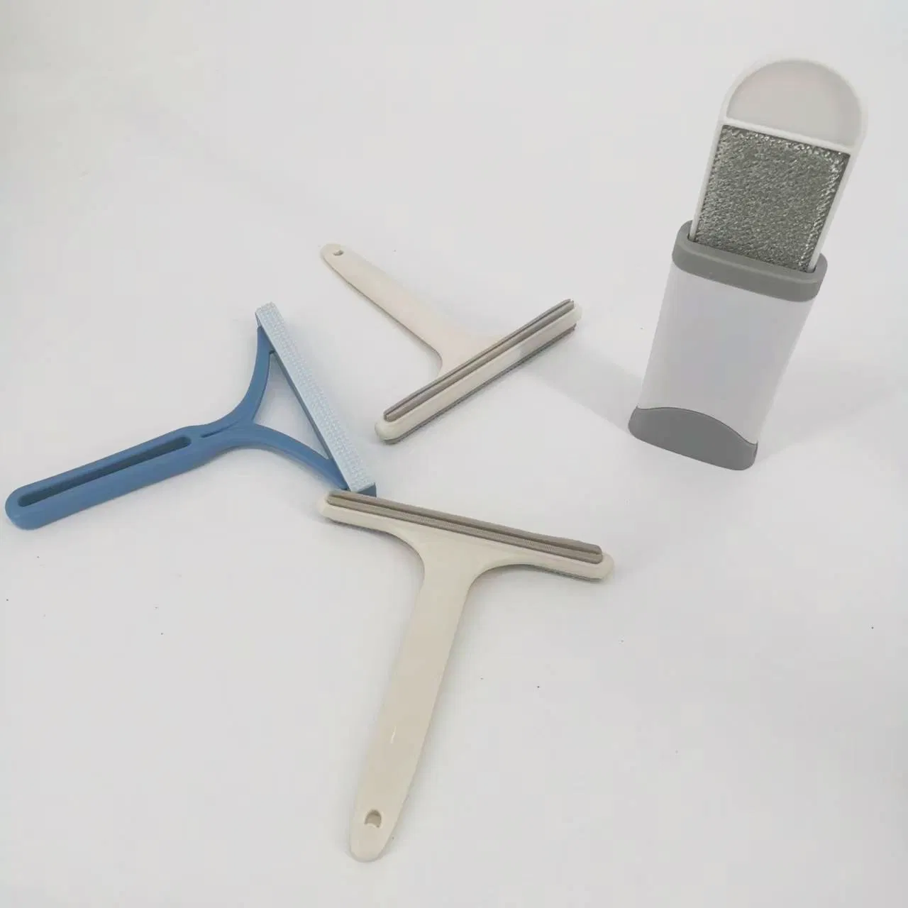 2PCS Manual Portable Fabric Shaver Magic Household Lint Trimmer Roller for Coats Woolen & Cashmere Effective on Pet Hair Cleaning Shaver Tool