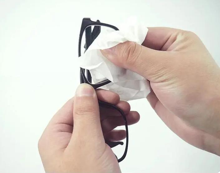 Fast Dry Pre-Moistened Wet Disposable Lens Cleaning Towelette Wipes