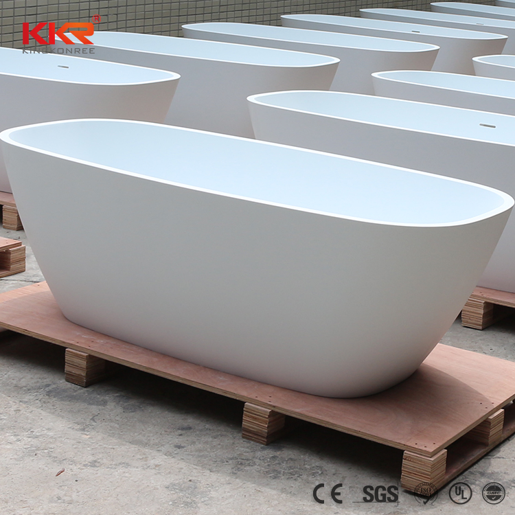 Угловая ванна из искусственного камня с гидромассажем