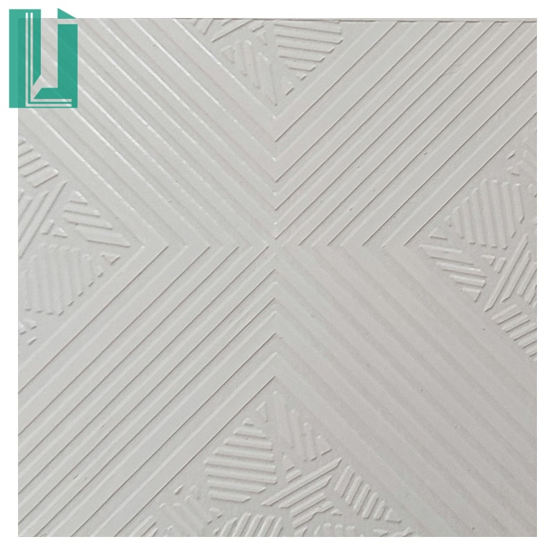 Пластиковые панели для потолка ПВХ белые
