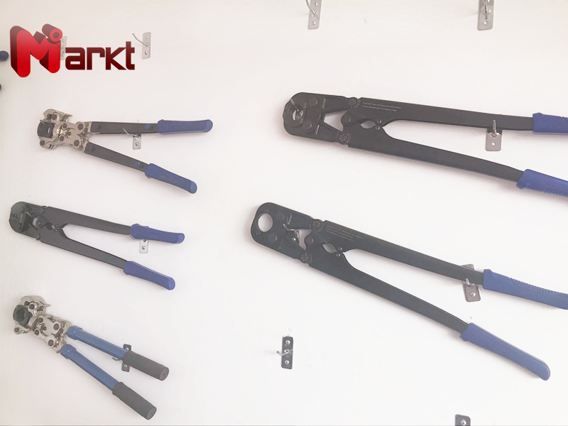 Handy Crimping Tool for Pex-Al Pipe with Folding Handles