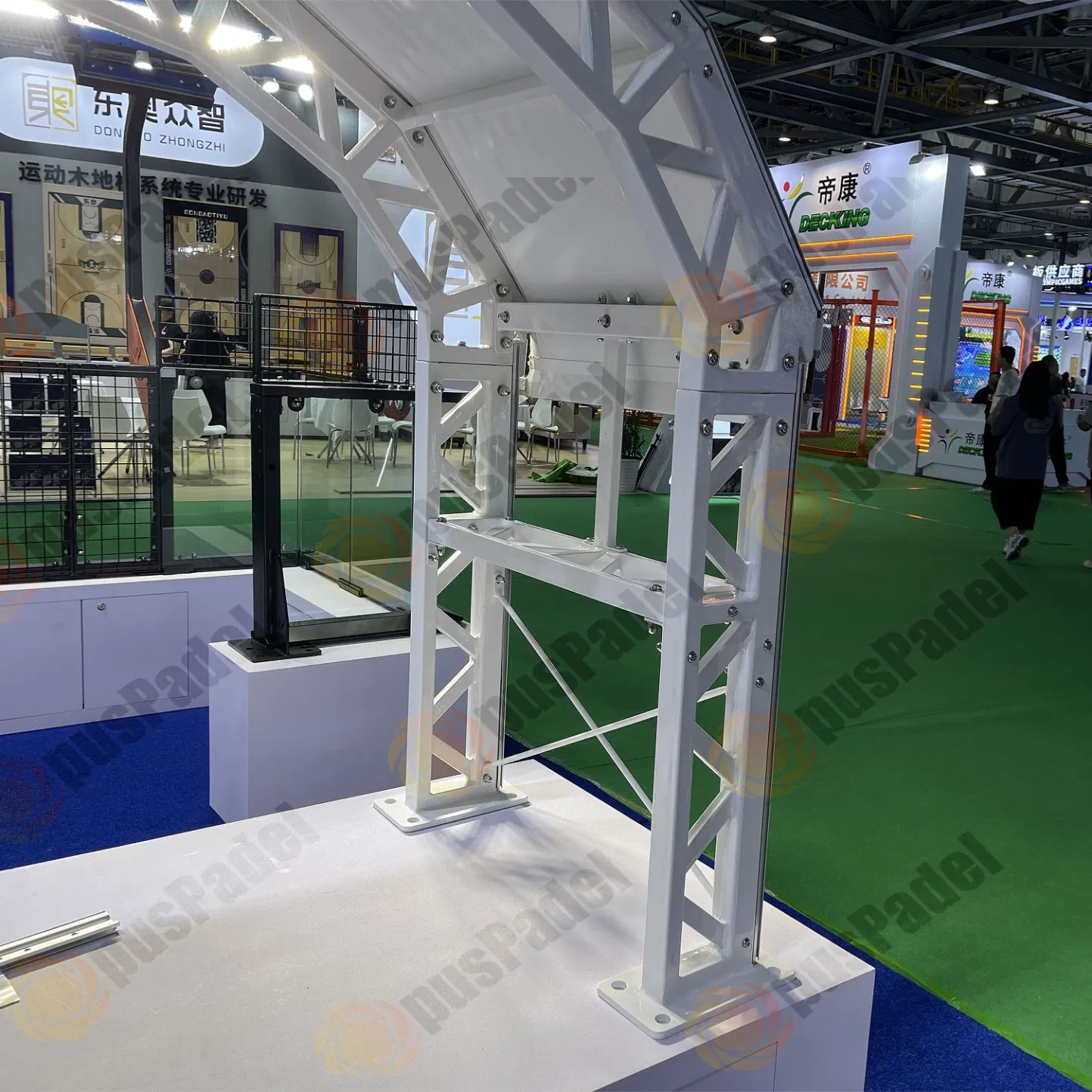 Techo De Padel Panoramic Padel Tennis Court with Roof Padel Courts Mobile Roof Outdoor Padel Roof Cover