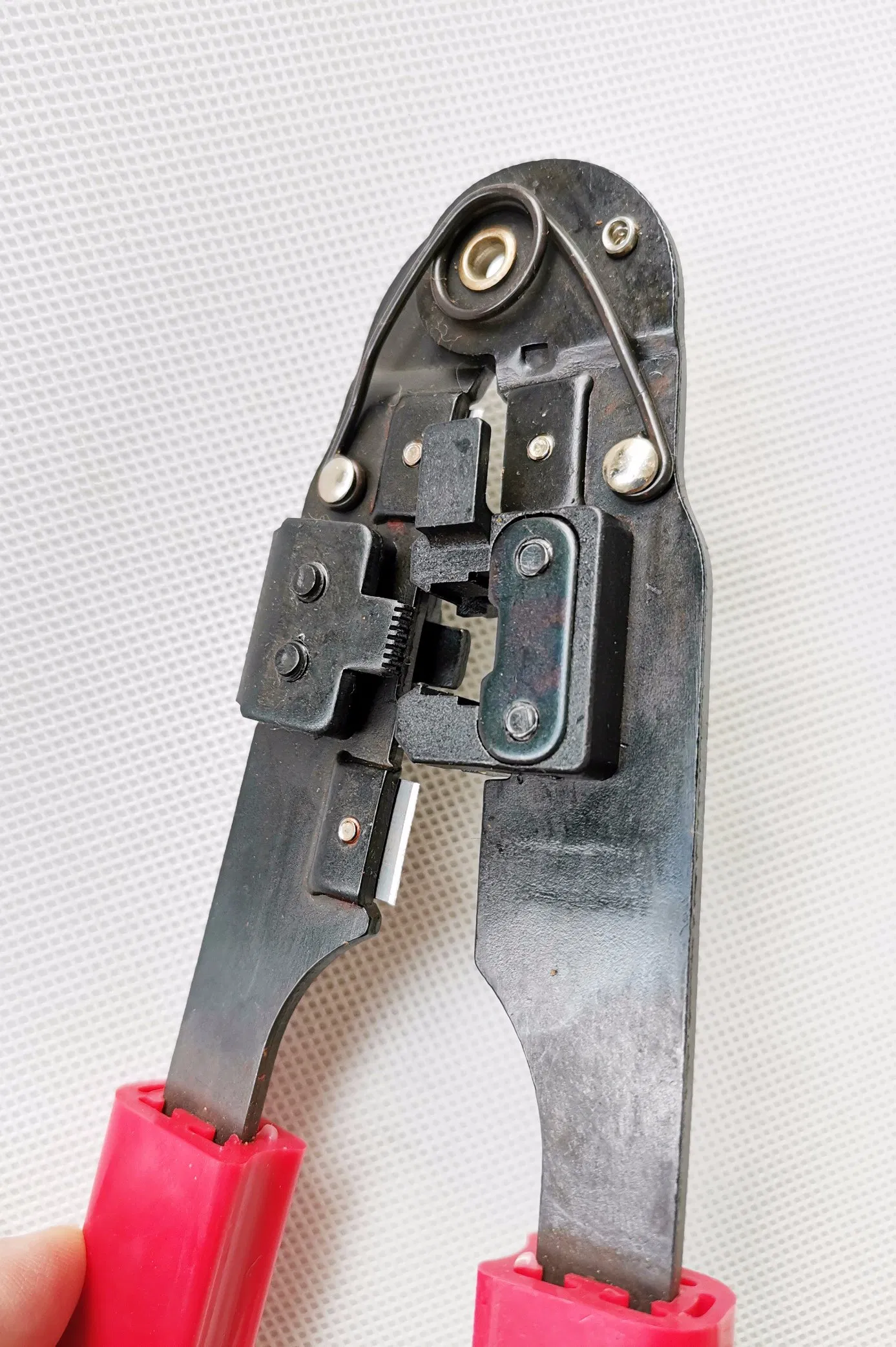 Обжимной инструмент RJ45 для сетевых кабелей