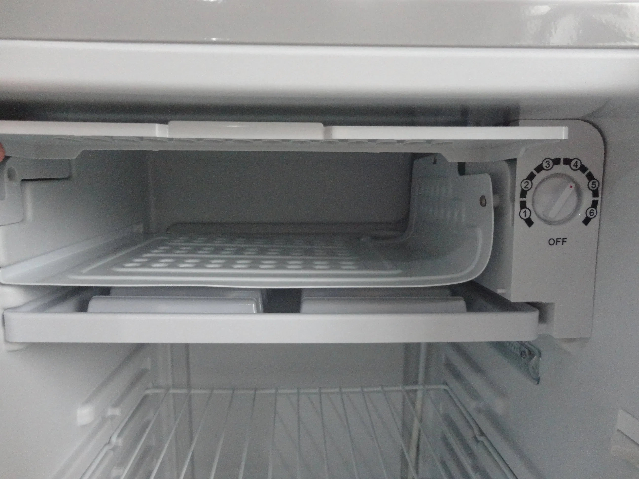 95L Mini Cheap Small Single Door Compact Refrigerator