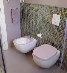 Керамическая раковина для ванной с краном, белая