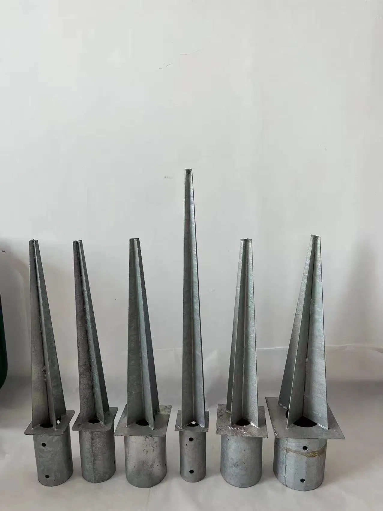 Besto's Round Ground Anchor 121mm*600mm (DxL)