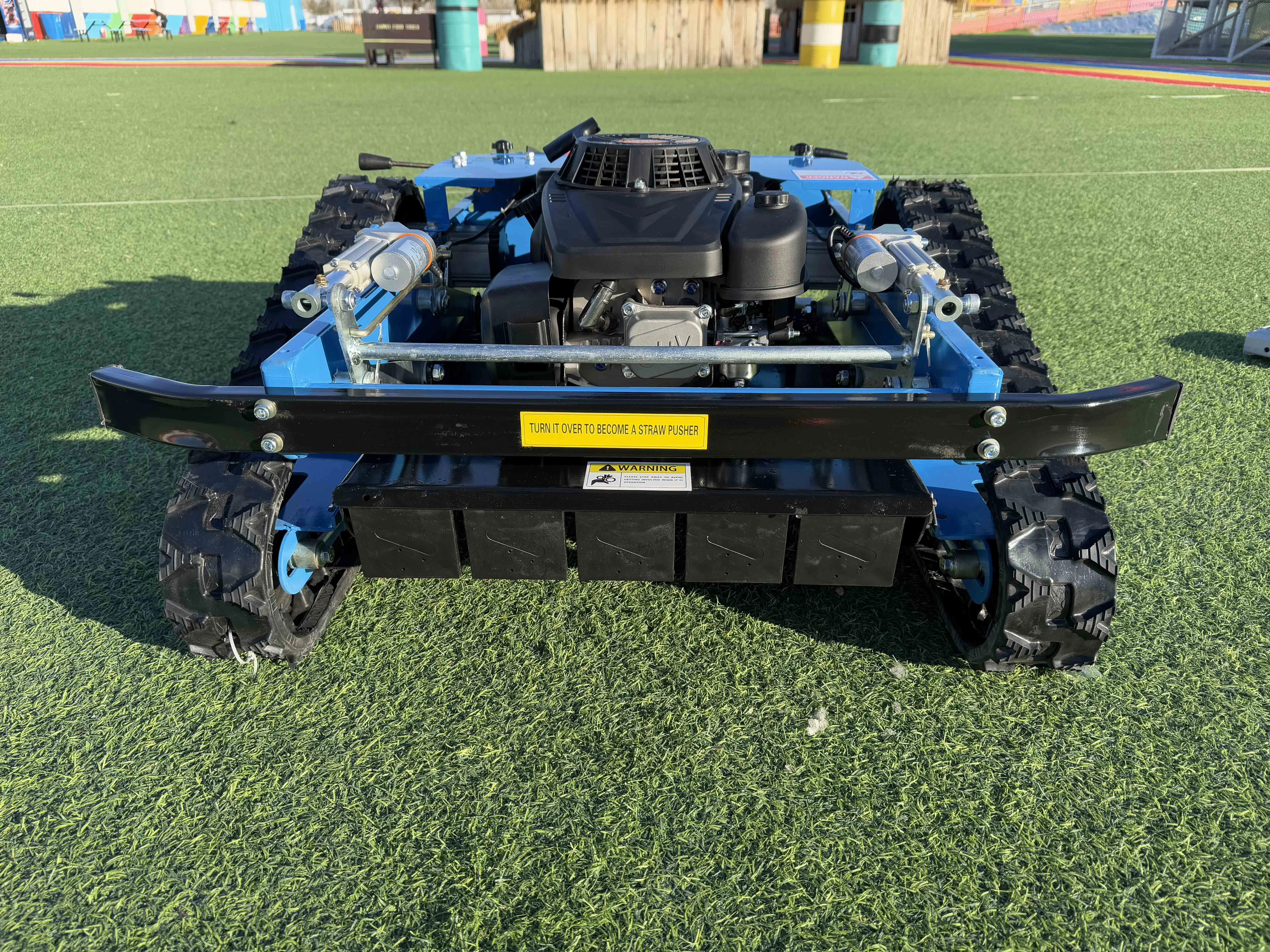 Газонокосилка с дистанционным управлением