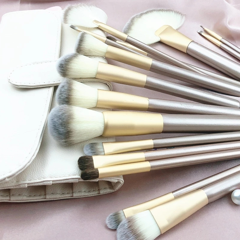 Direct Selling High Quality Low Price Custom Champagne Custom Logo 24 PCS Makeup Brush Set