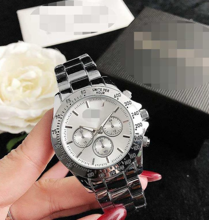 European and American Watches Imitate Three-Eye Six-Hand Chronograph Decorative Dayton Watches Alloy Men Watches