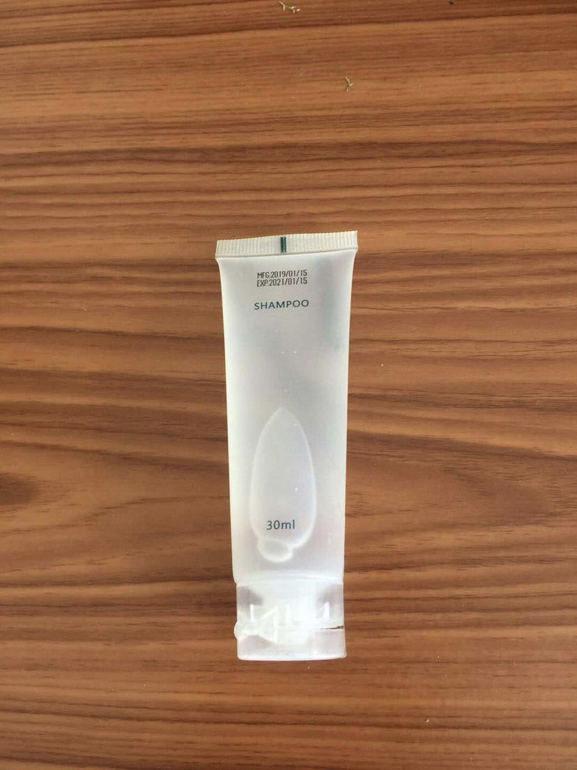 New Design Hotel Bathroom Toiletries Amenities Set/White Box Packing Hotel Amenities