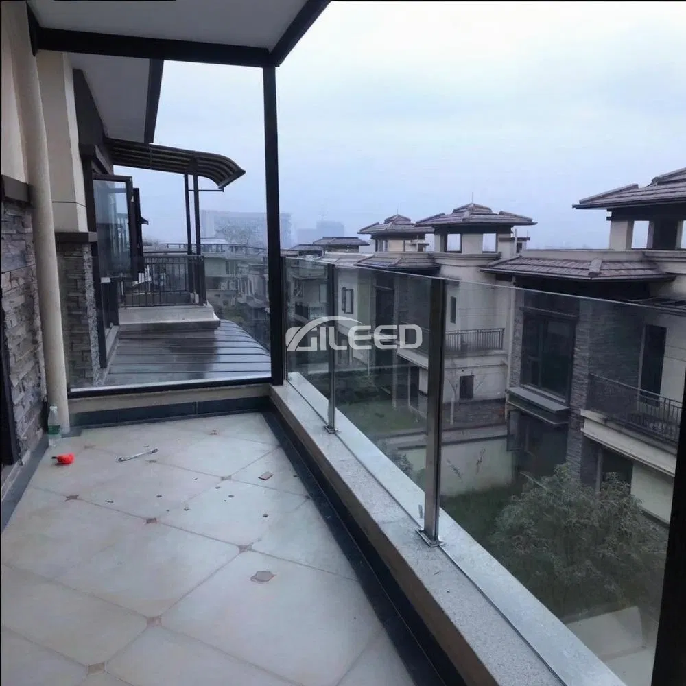 Easy to Install Black Aluminum Floor Mounted U Channel Glass Railing Balustrade for Resort and Apartment