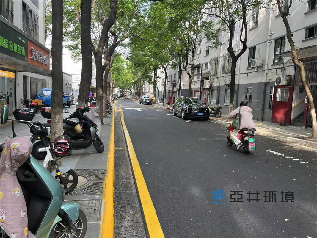 Durable Polymer Concrete Drainage Channel B125 Load Class Industrial Use Design