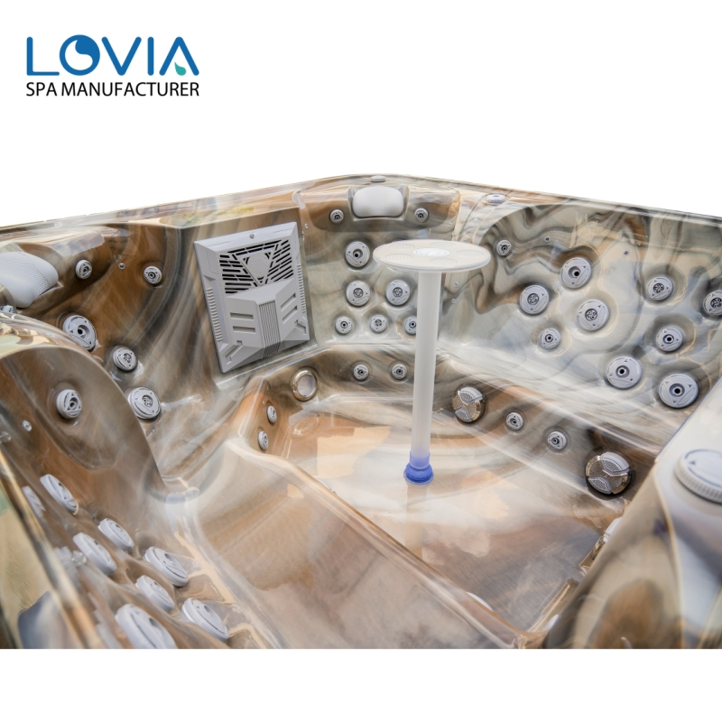 Гидромассажная ванна Balboa на 6 человек с Wi-Fi