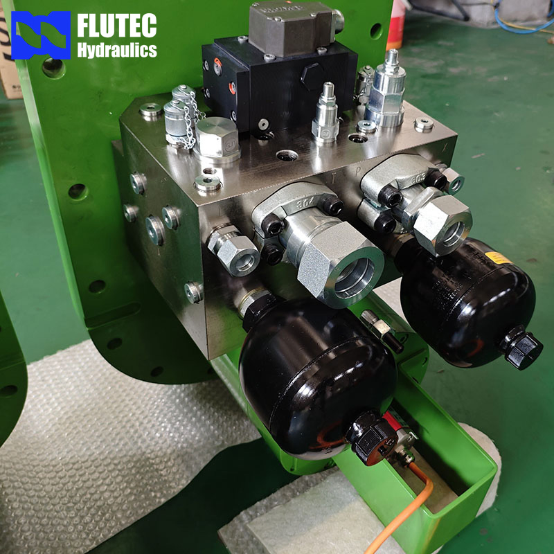 Сервогидравлический цилиндр двойного действия Flutec