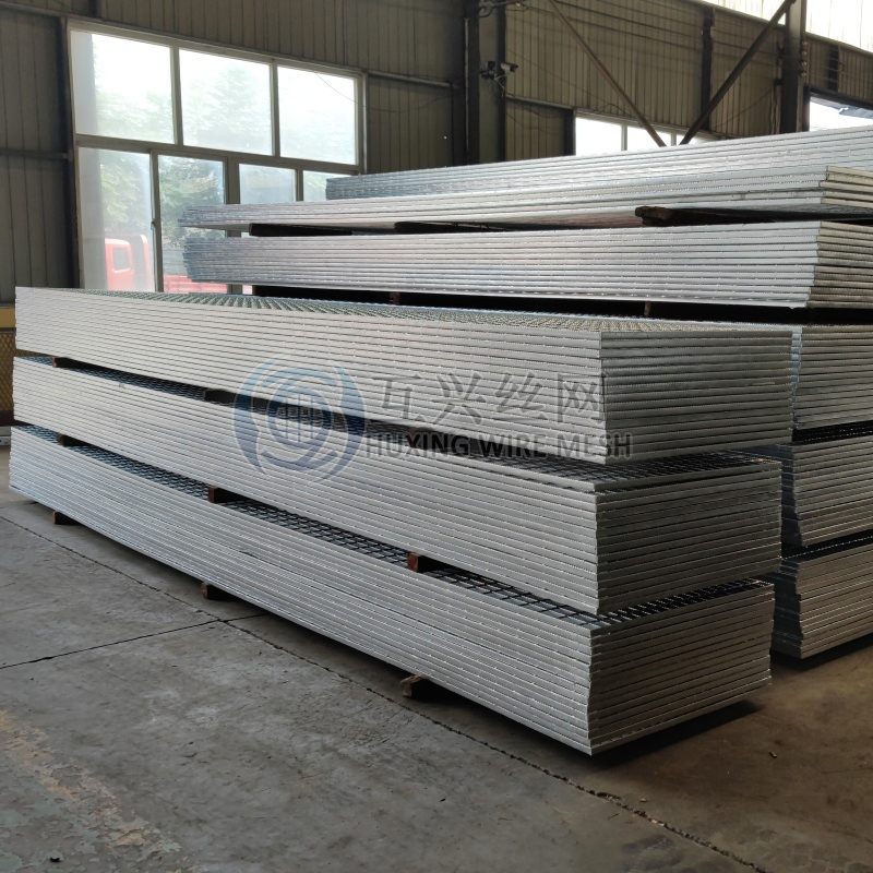 Light Structures Building Hot Zinc Coated Forge Welded Flat Bar Serrated Steel Grating 900mm 914mm 5800mm 6000mm