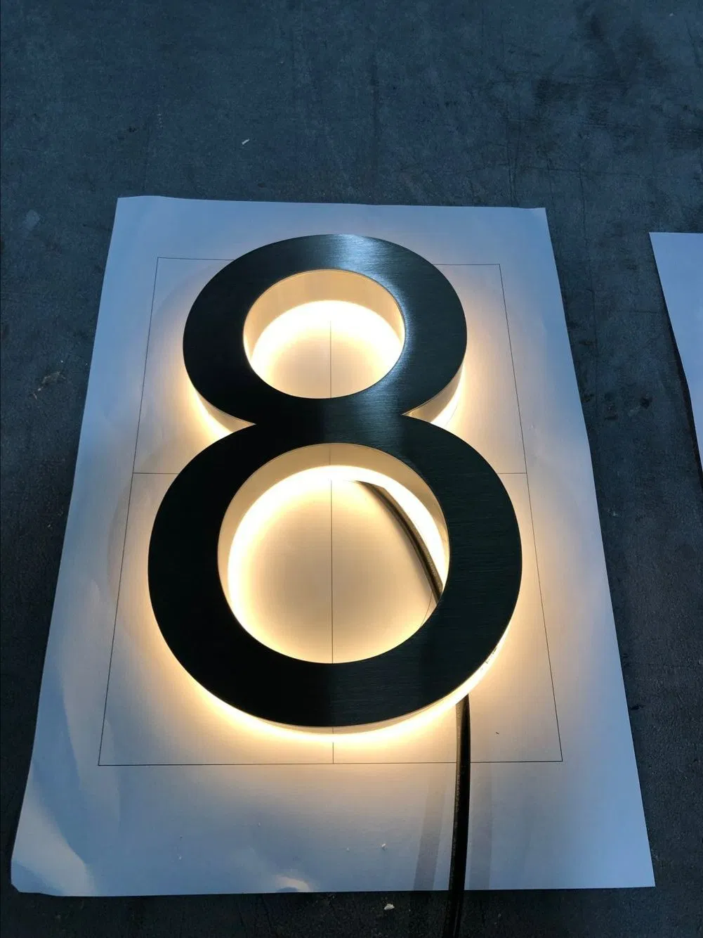 LED Acrylic Illuminated Advertising Plastic or Metal 3D Letter
