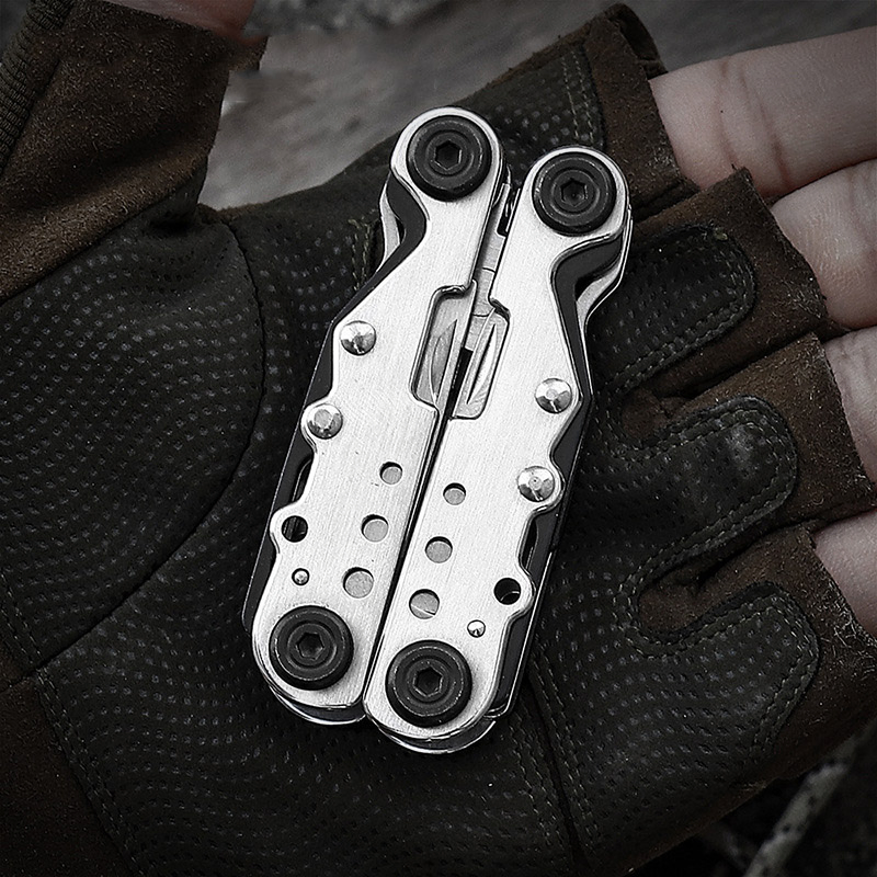 Gift Custom Logo Pocket EDC Outdoor Camping 8 in 1 Torques Survival Wrench Multi Function Tool Pliers for Man Multitool Gedge