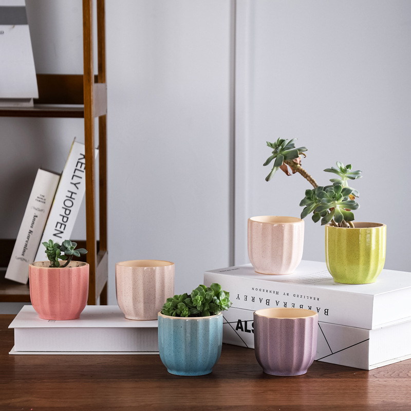 Горшки керамические многоцветные для дома сада