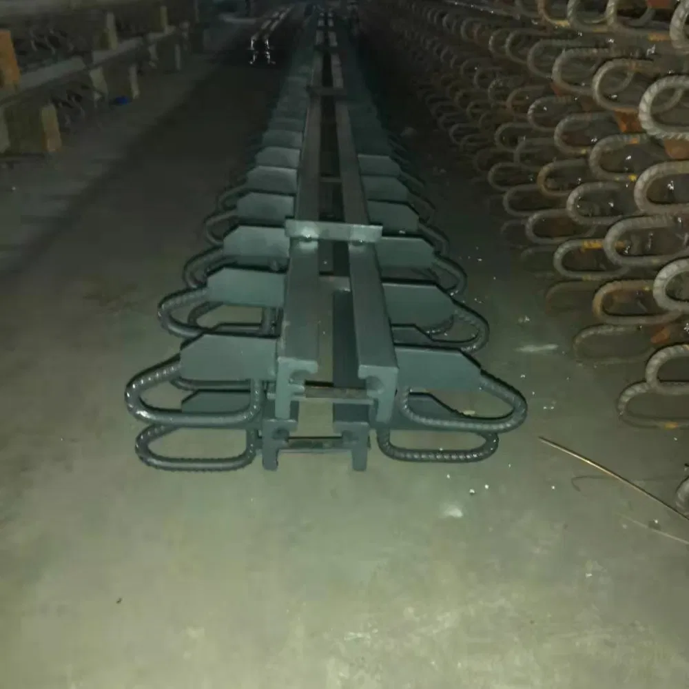 Gqf-Mzl Steel Modular Expansion Joint Strip Seal Expansion Joints for Bridge