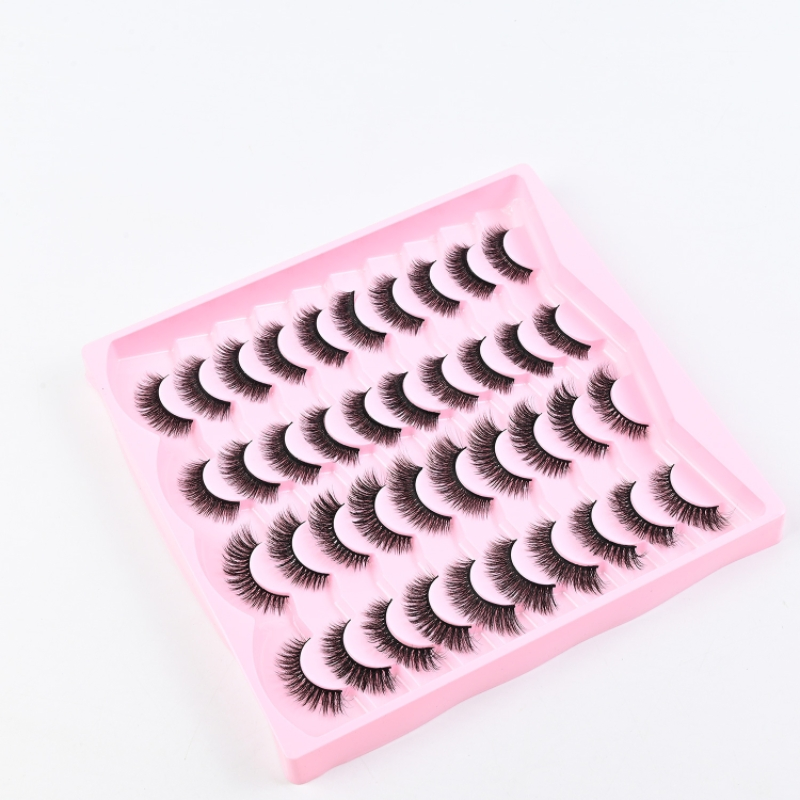 The Exquisite, Lifelike, Voluminous and Lifted False Eyelashes