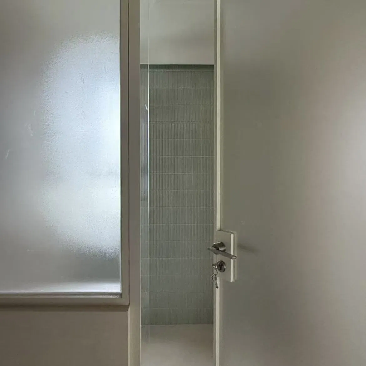 Acid Etched Glass: Stable Performance, Resistant to Temperature Changes