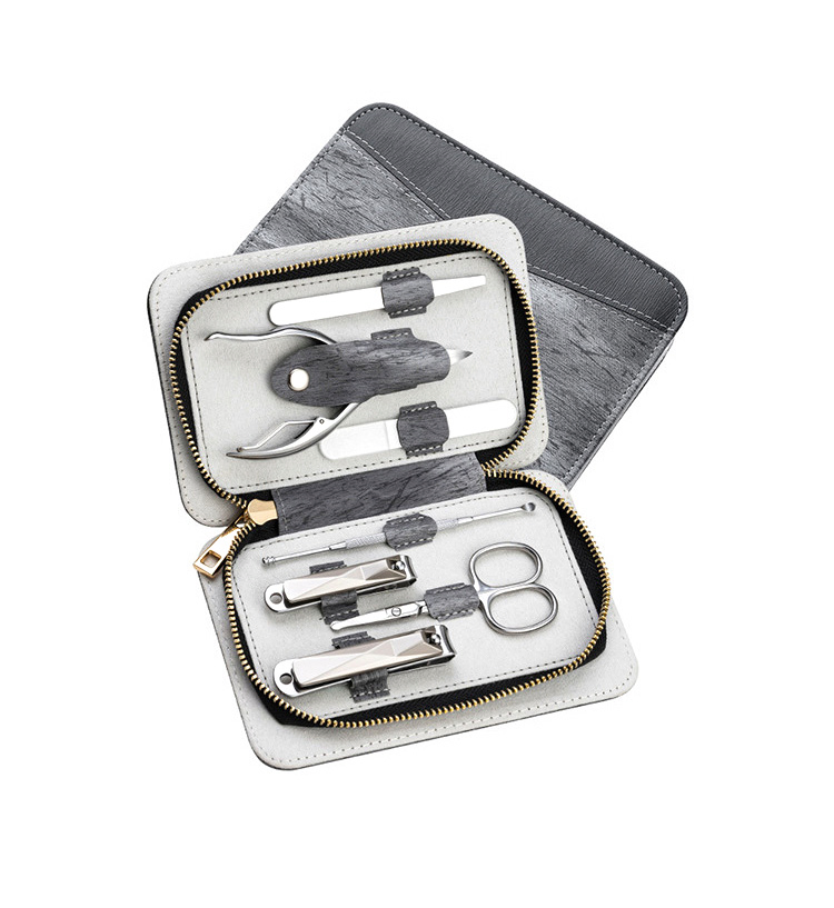 Custom Logo Professional Manicure Set Stainless Steel Nail Clippers Care Tools Set Leather Portable Travel Case Nail Kit