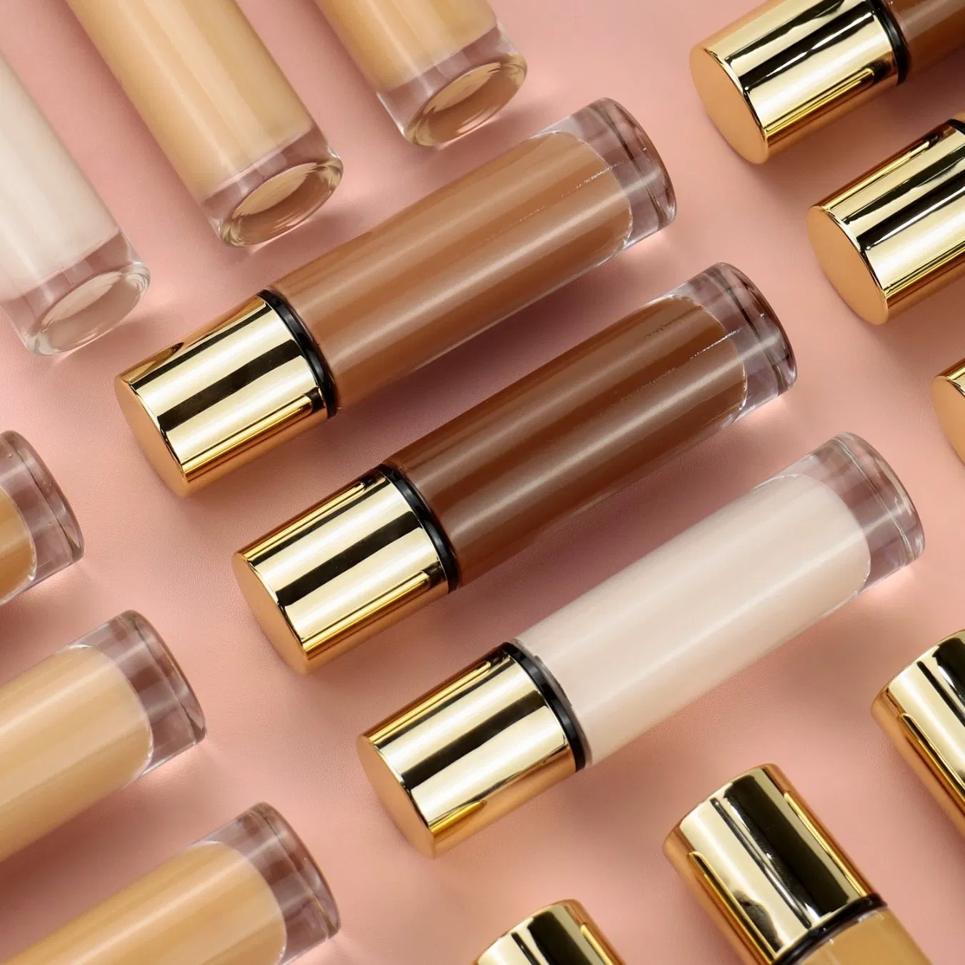 Private Label Makeup Factory Matte Liquid Foundation Apply to Your Skin