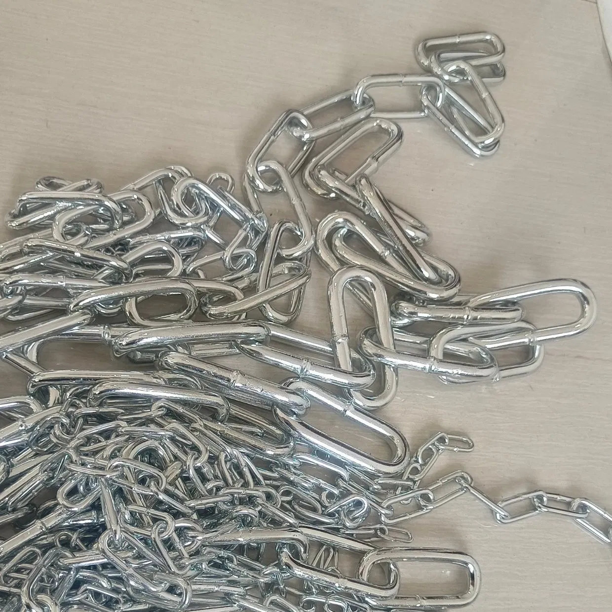 High Quality Ordinary Mild Steel Long Cadena Galvanizada Link Chain Hardware