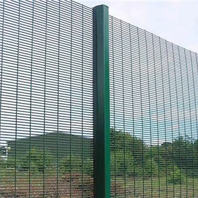 Galvanized Plain Weave Welded Wire Fence Stainless Steel Material Welded Mesh