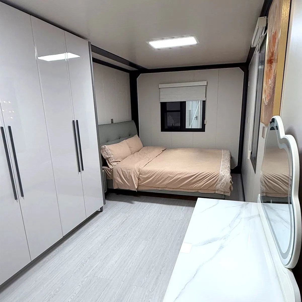 Affordable Urban Housing Solution with Quick Installation System Expandable House